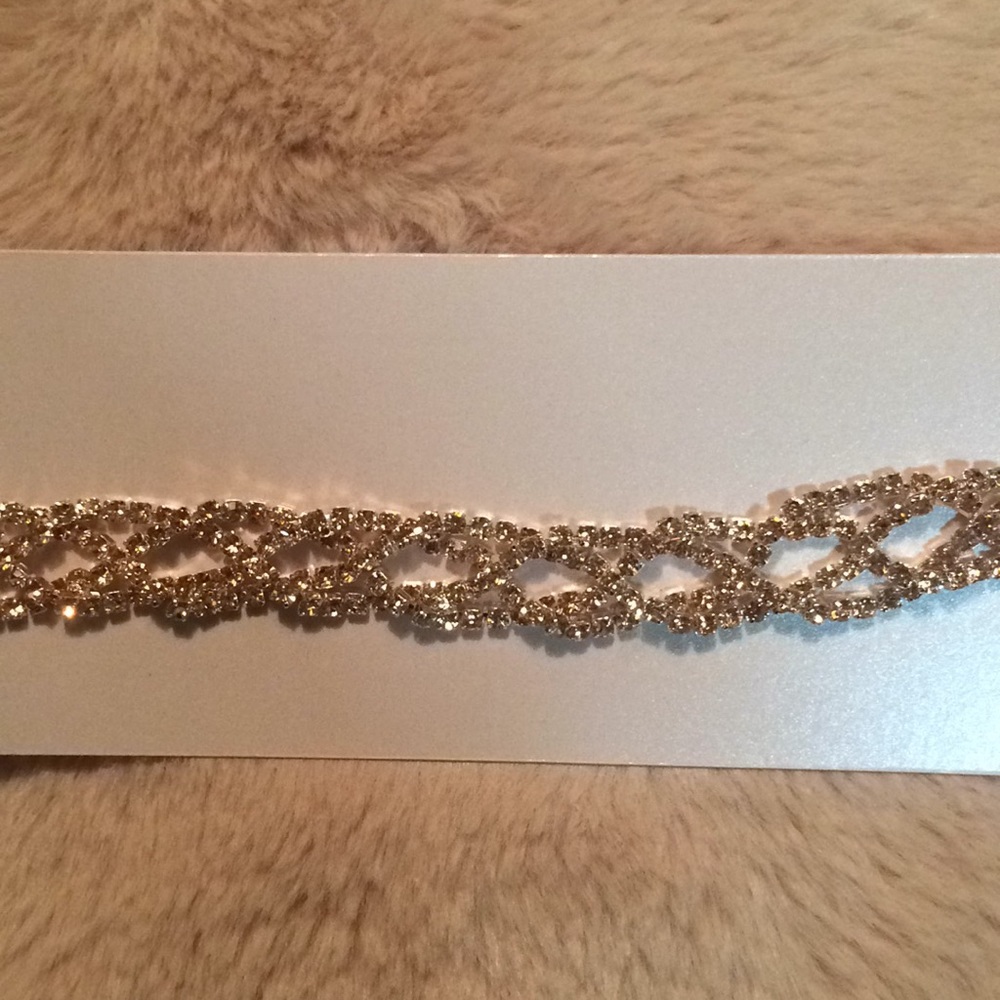 Golden fashion bracelet